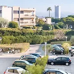Hébergement de vacances Le Vauban Grand 2 Pièces Parking Antibes