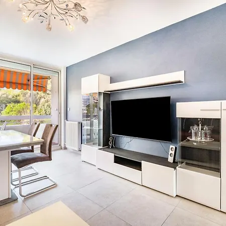 Le Vauban Grand 2 Pieces Parking