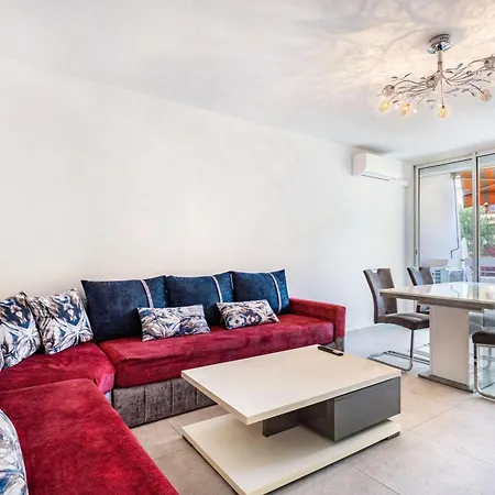 Le Vauban Grand 2 Pieces Parking * Antibes