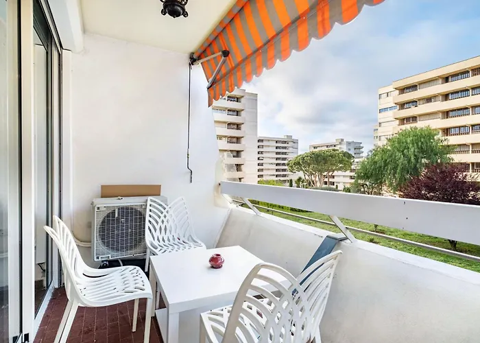 Le Vauban Grand 2 Pieces Parking * Antibes