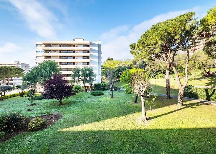 Le Vauban Grand 2 Pieces Parking